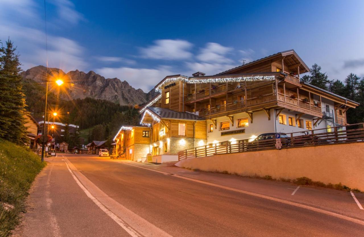 Hotel & Restaurant Les Escondus 3*