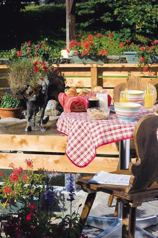 & Restaurant Les Escondus Vars (Hautes-Alpes)