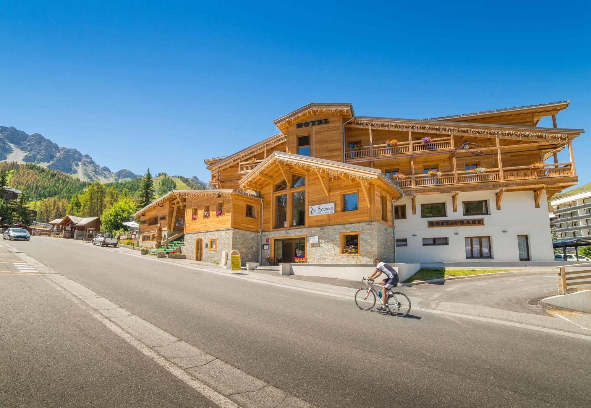 Hotel & Restaurant Les Escondus Vars (Hautes-Alpes)
