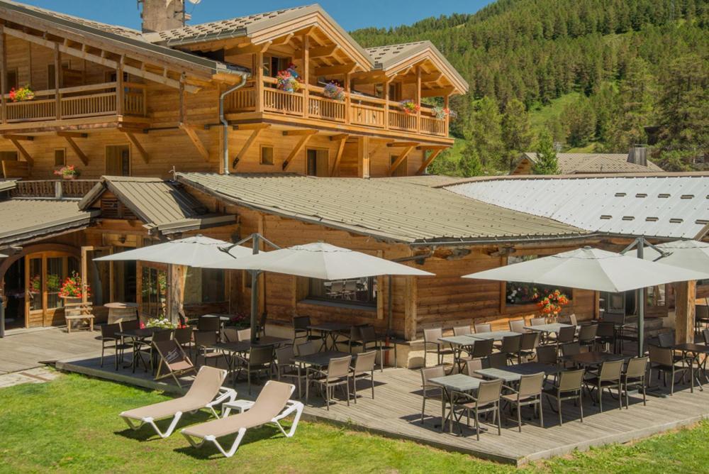 Hotel & Restaurant Les Escondus Vars (Hautes-Alpes)