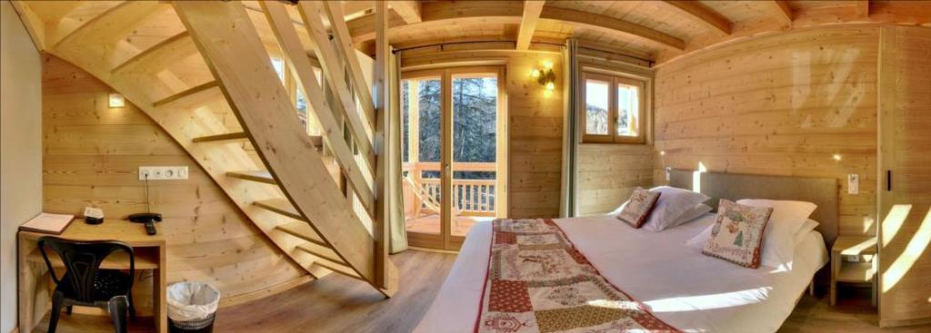& Restaurant Les Escondus Vars (Hautes-Alpes)